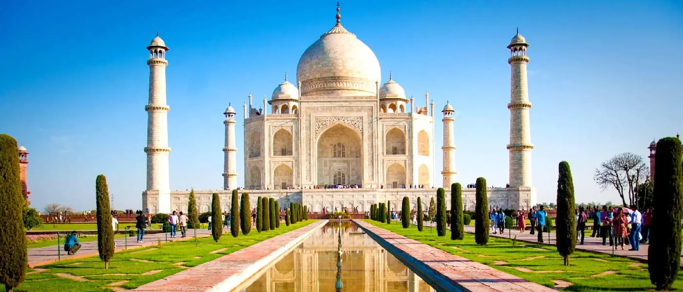 Delhi to Agra Tempo Traveller