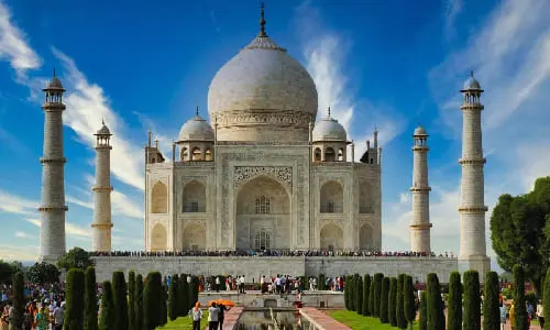 Why Choose Uppal Travels for Your Agra Package from Delhi?